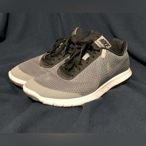 Nike Flex Experience Run 6 grey/silver/black